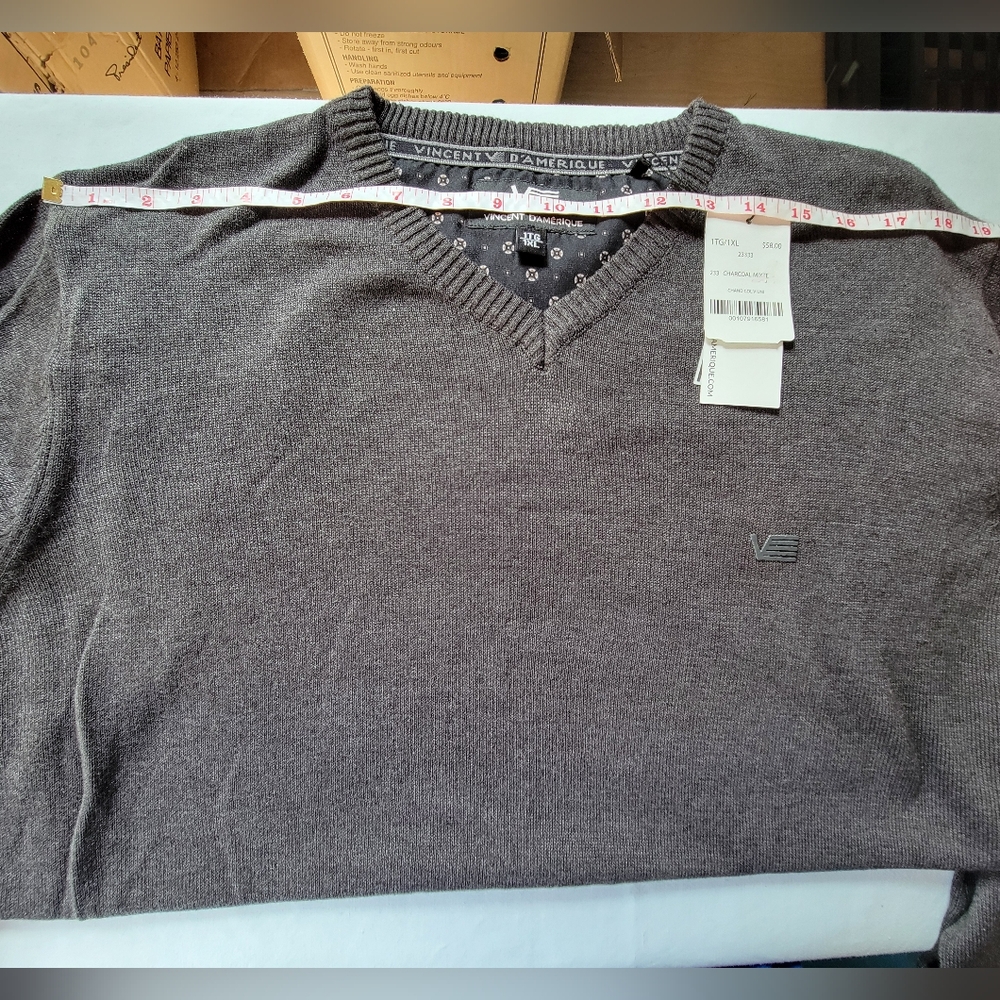 Men's Large and 1XL  Elegant Charcoal V-Neck Sweater Longsleeve